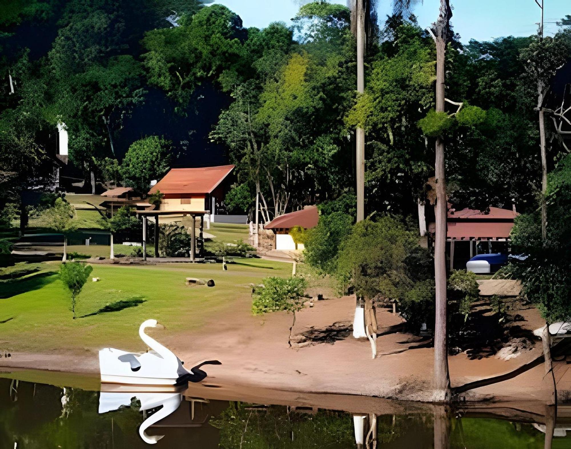 Recanto Das Aguas - Chales No Meio Da Mata Atlantica Элдораду Экстерьер фото